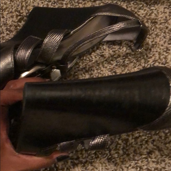 Calvin Klein size 8 metallic gray shoes - Picture 6 of 6